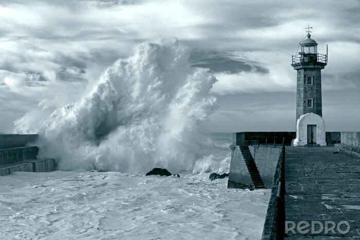 Bild Meer Schwarz-weißes und hohe Wellen