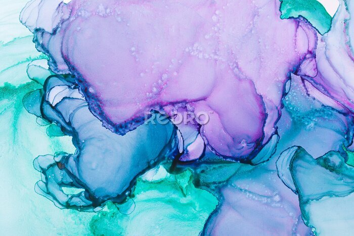Bild Modern hand painted artwork of abstract transparent alcohol ink background. Art for design