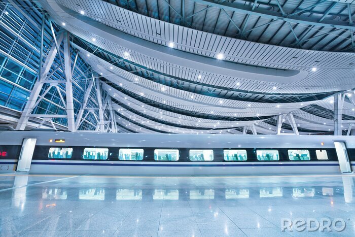 Bild Moderner Bahnhof