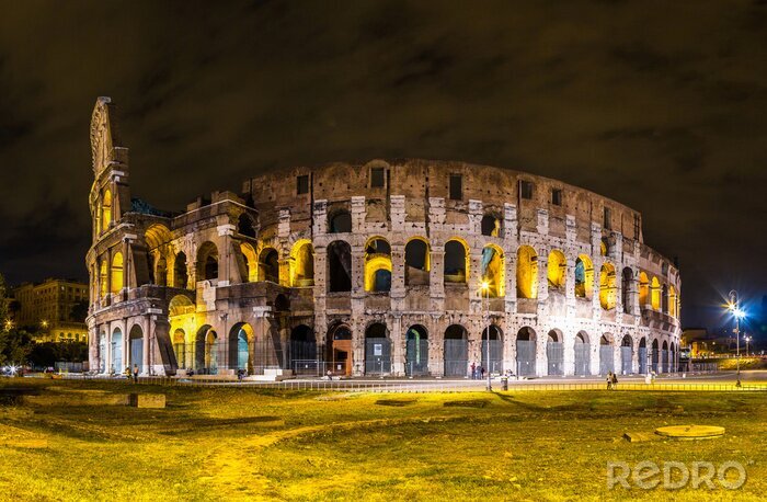 Bild Nachtansicht des Kolosseums in Rom