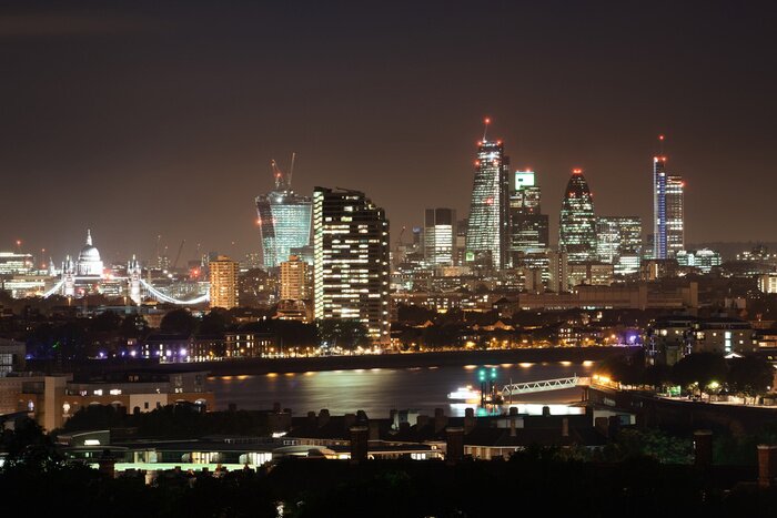 Bild Nachtpanorama von London