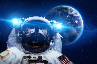NASA Kosmos Porträt eines Astronauten mit der Erde im Hintergrund