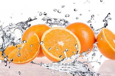 Orangen im Wasser