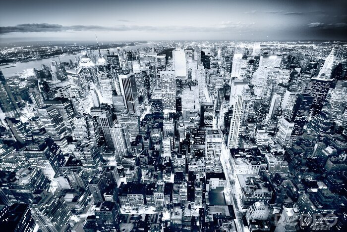 Bild Panorama mit der Stadt in Blau