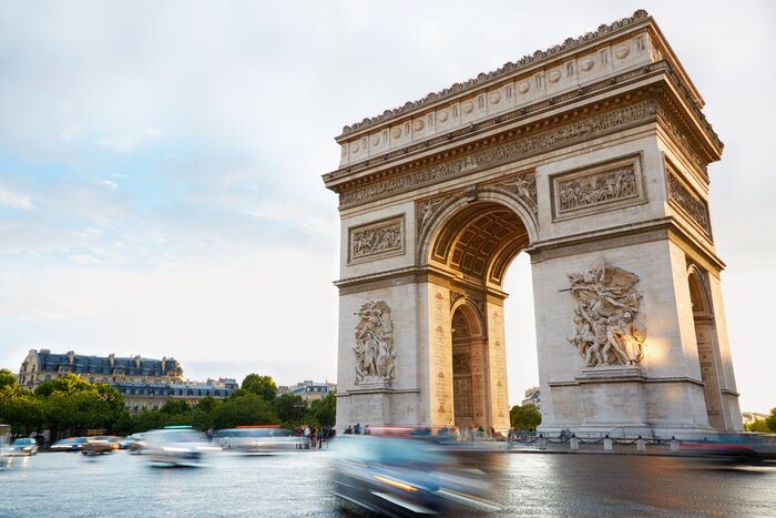 Bild Paris und Arc de Triomphe am Nachmittag