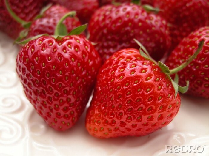 Bild Realistische rote Erdbeeren