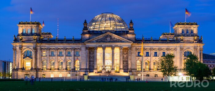 Bild Reichstagsgebäude am Abend