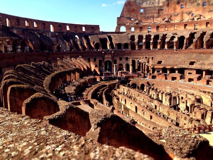 Bild römisches Kolosseum von innen