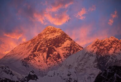 Rosa Blick auf Mount Everest