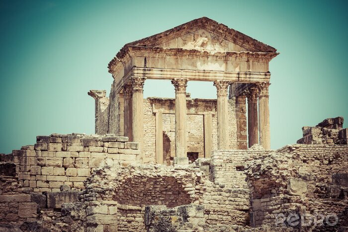 Bild Ruinen romanischer Architektur