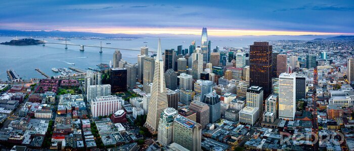 Bild San Francisco und Sonnenaufgang über der Stadt