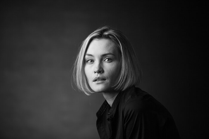 Bild Schwarz-Weiß-Porträt eines Mädchens