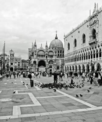 Schwarz-weiße Stadt Venedig