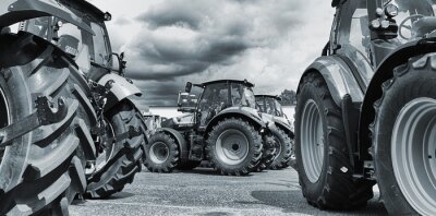 Bild Schwarz-weiße Traktoren