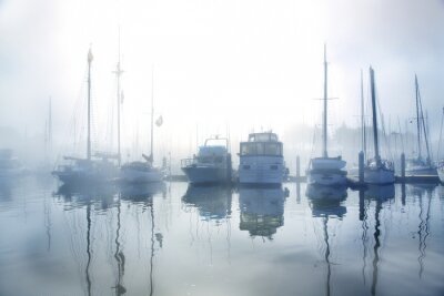 Bild Segelboote im Hafen im Nebel