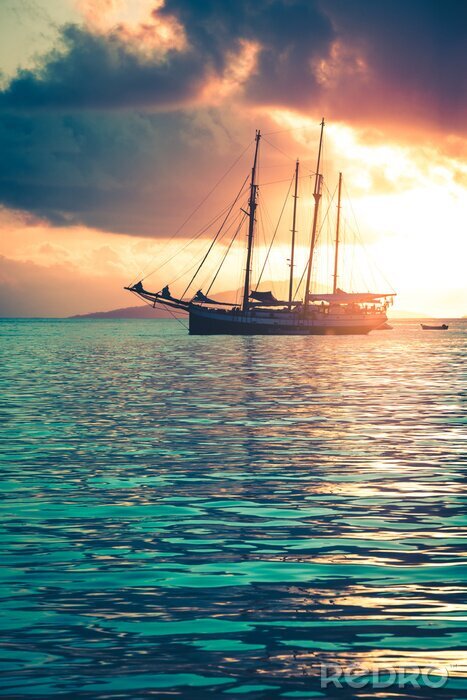 Bild Segelschiff in abendlicher Sonne