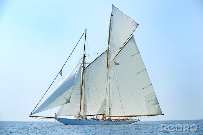Bild Segelschiff mit vielen Segeln