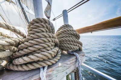 Bild Seile auf dem Schiff