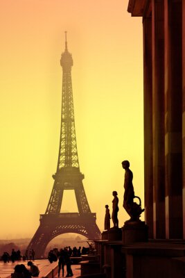 Bild Skulpturen und Architektur in Paris