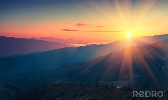 Bild Sonnenaufgang Berge und Himmel
