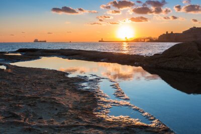 Bild Sonnenaufgang über Mittelmeer