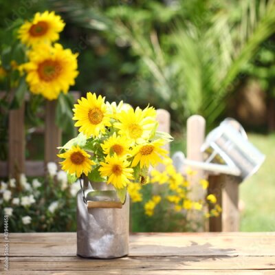 Bild Sonnenblumen in der Vase aus Metall