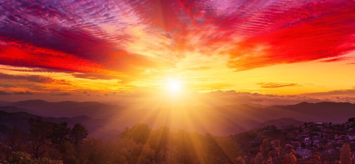 Bild Sonnenuntergang in den Bergen bunt