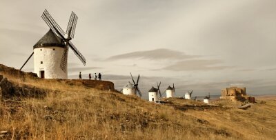 Spanische Insel mit Windmühlen