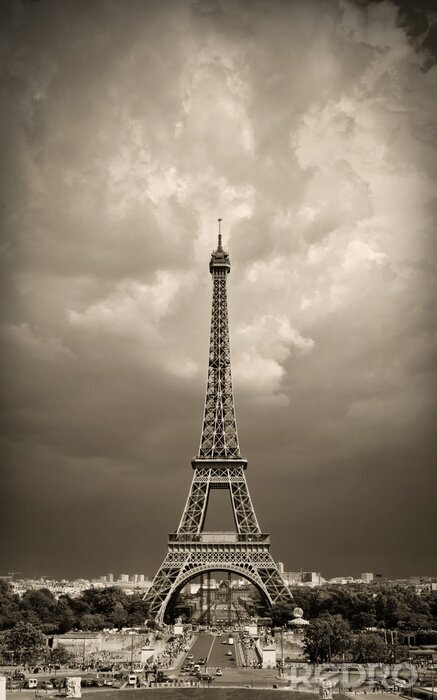 Bild Sturmhimmel mit Architektur