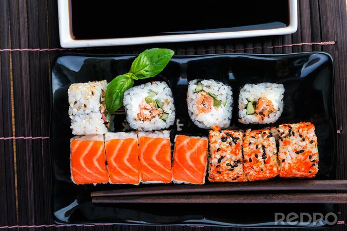 Bild Sushi Rollen mit Lachs