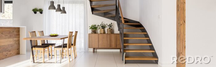 Bild Treppe aus zwei Materialien