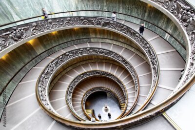 Treppen im Museum im Vatikan