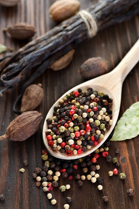 Bild Ungemahlene Gewürze