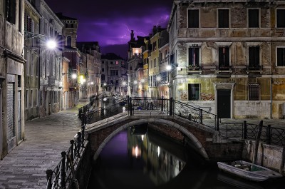Bild Venedig in der Nacht bei schlechtem Wetter
