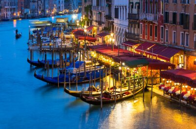 Venezianisches muster bei nacht