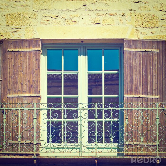 Bild Veranda mit geländer vor fenster