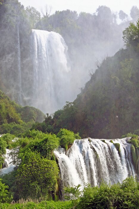Bild Wasserfall im Nebel