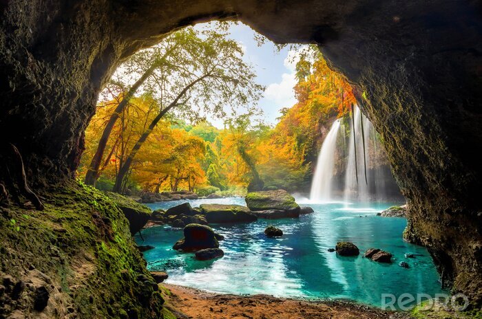 Bild Wasserfall von der Höhle aus gesehen