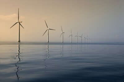 Bild Windräder auf dem Wasser