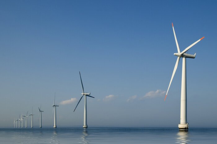Bild Windturbinen auf dem Wasser