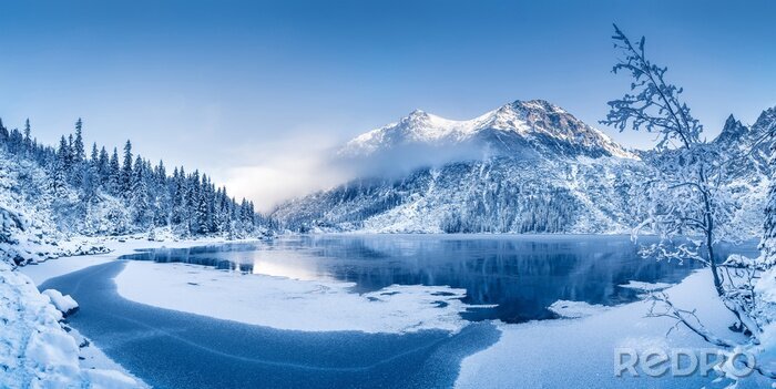 Bild Winter in den Bergen und zugefrorener See