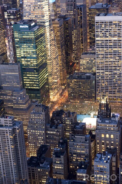 Bild Wolkenkratzer in Manhattan bei Nacht