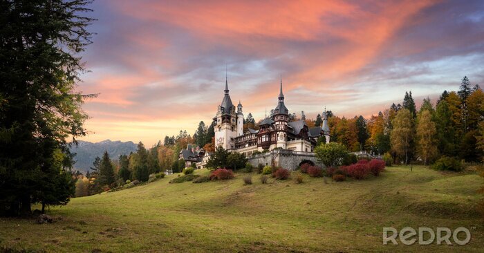Bild Wunderschönes Schloss bei Sonnenuntergang