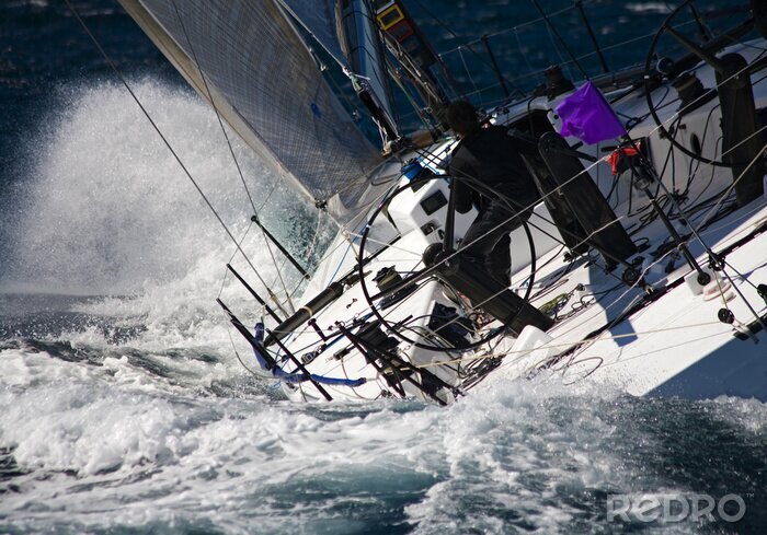 Bild Yacht auf rauer See