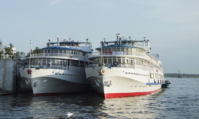 Fototapete 3d-Schiffe im Hafendock