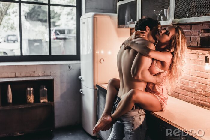 Fototapete Akt Paar in der Küche