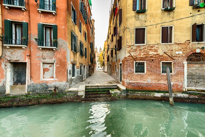 Fototapete Alte Häuser am Wasser