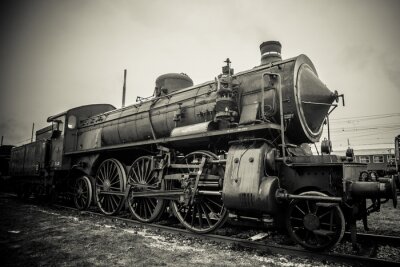 Antike Lokomotive schwarzer Zug