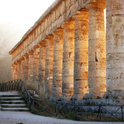Fototapete Antike Säulen in Tempel