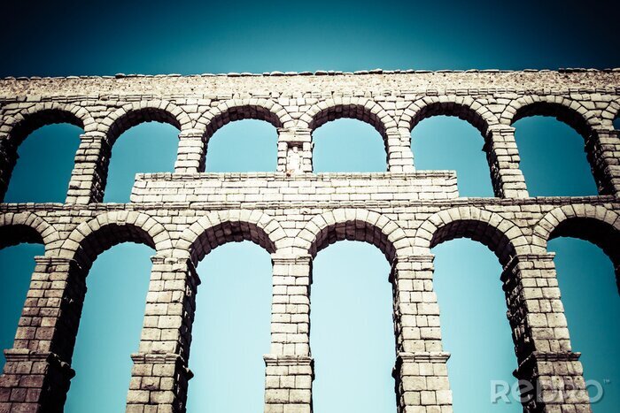 Fototapete Antikes spanisches Aquädukt